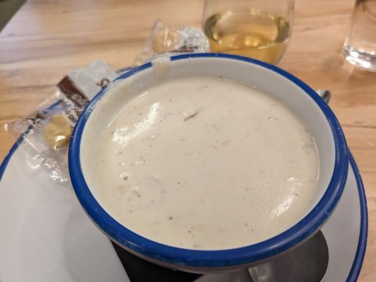 Harpoon - Airport Brewery by null