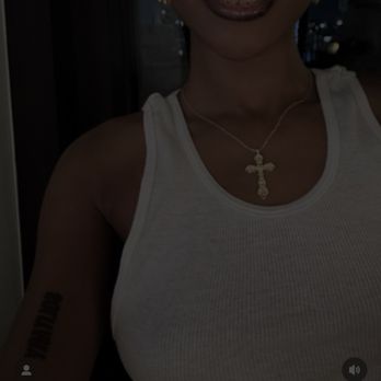 Heru Grillz - Used this woman's video as his own promotional reel, when on her actual post she tags a different grill maker - Jewelry Near Me - Los Angeles, California Heru Grillz - Used this woman's video as his own promotional reel, when on her actual post she tags a different grill maker - Jewelry Near Me - Los Angeles, California