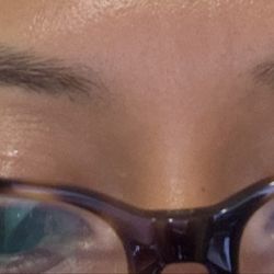 Sapna Eyebrow Threading & Waxing - Look at my left eyebrow...