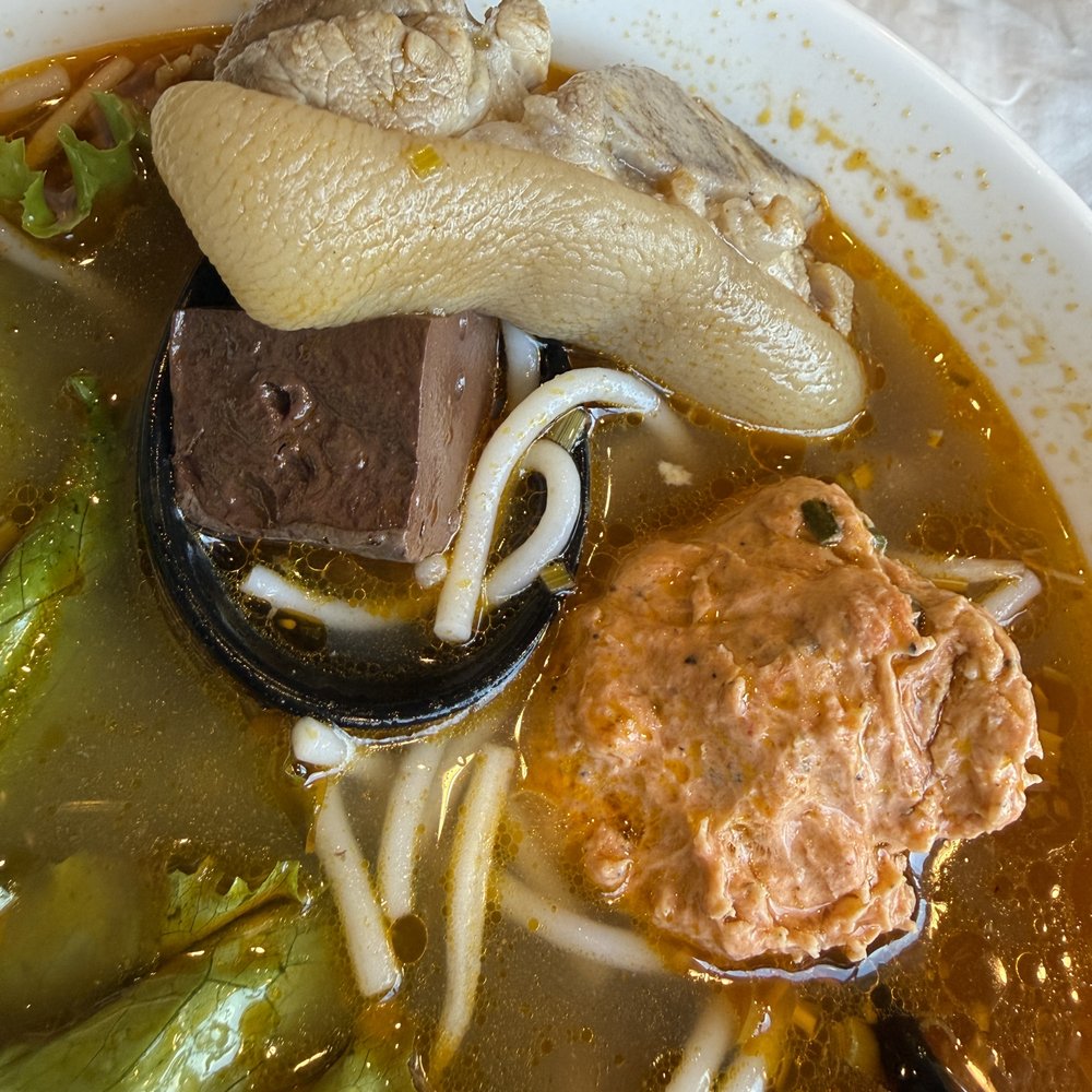 Gạo Vietnamese Kitchen - Bun Bo Hue - Vietnamese Near Me - Boston, Massachusetts
