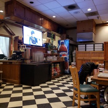 Ju Mak Jib - service is same as Korea.. get their attention (just read someone else's comment on service) they are friendly, enjoy coming here :) - Korean Near Me - Alexandria, Virginia