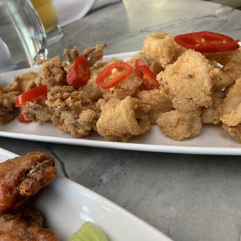 Harpers Landing - Calamari - Bars Near Me - Oakville, Ontario