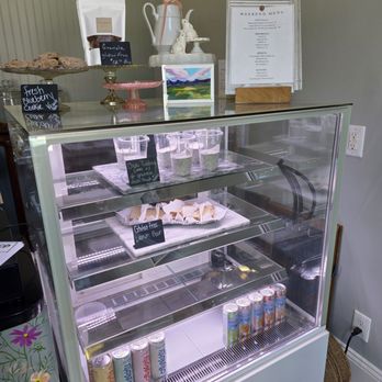 Kind Baking Company - Custom Cakes Near Me - Roanoke, Virginia