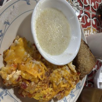The Fillin Station - Western omelette with grits - Breakfast & Brunch Near Me - Seymour, Tennessee The Fillin Station - Western omelette with grits - Breakfast & Brunch Near Me - Seymour, Tennessee