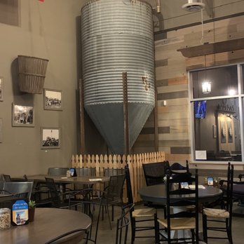Front Pourch Brewing - Breweries Near Me - Phoenix, Arizona