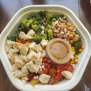 sweetgreen - Healthy Salads, Wraps, and Bowls - Harvest bowl customized - Salad Near Me - Washington, DC, District of Columbia