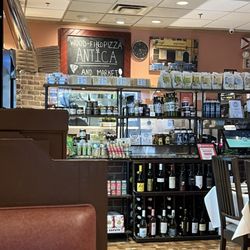 Antica Pizzeria & Market - The quaint market