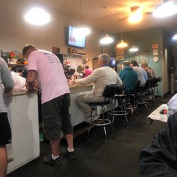 Breakfast crowd & call in orders t pick up