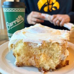 Barrett's Quality Eats - Cinnamon roll