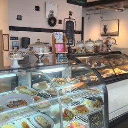 Almendro Cafe