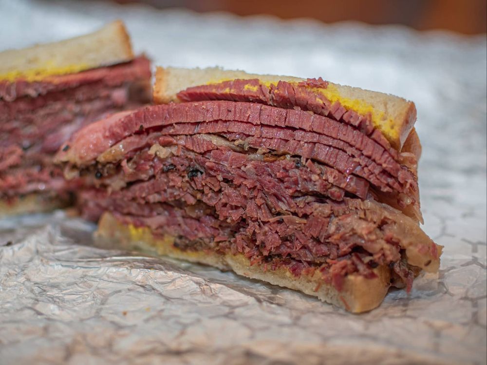 Georges Deli Restaurant