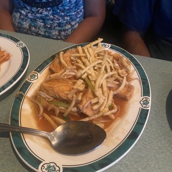 Shanghai Chinese Restaurant - Tofu Chow Mein - Chinese Near Me - Waukee, Iowa Shanghai Chinese Restaurant - Tofu Chow Mein - Chinese Near Me - Waukee, Iowa