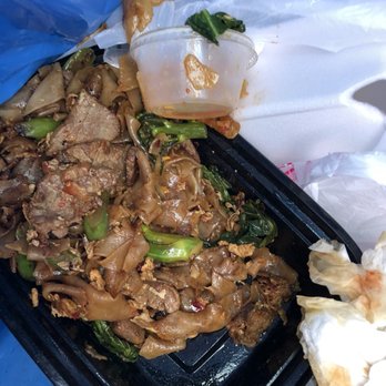 Ubon Thai Kitchen - Thai Near Me - Torrance, California