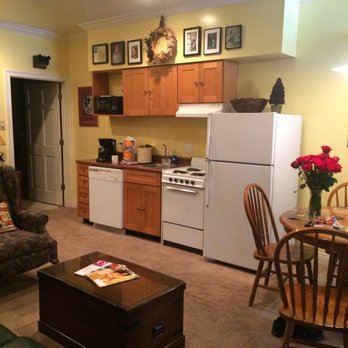 Edgewater Inn - Hotels Near Me - Biloxi, Mississippi Edgewater Inn - Hotels Near Me - Biloxi, Mississippi