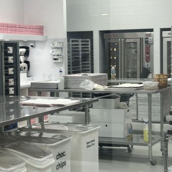 Crumbl - Miami Gardens - Bakeries Near Me - Hialeah, Florida Crumbl - Miami Gardens - Bakeries Near Me - Hialeah, Florida