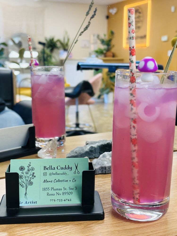 Mane Collective + Co Logo