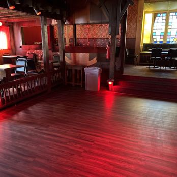 Donn's Depot - Dance floor - Dive Bars Near Me - Austin, Texas