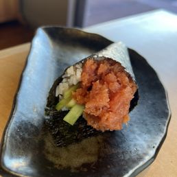 Spicy tuna hand roll