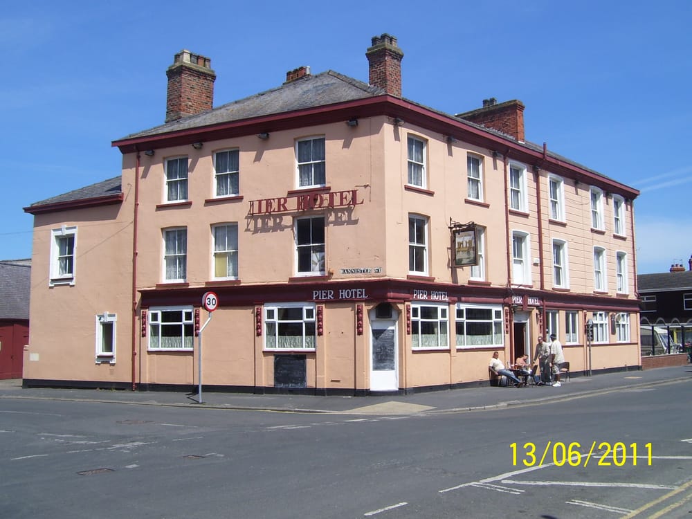 PIER HOTEL Updated September 2024 9 Seaside Road, Withernsea, East Riding of Yorkshire