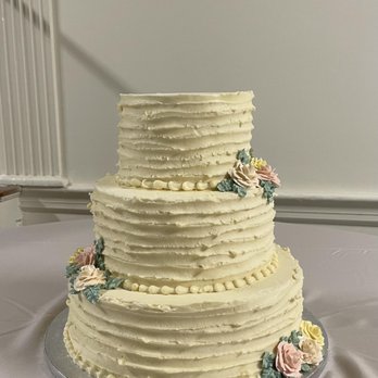 Claudia's Bake Shop - a wedding cake - Bakeries Near Me - Richmond, Virginia Claudia's Bake Shop - a wedding cake - Bakeries Near Me - Richmond, Virginia