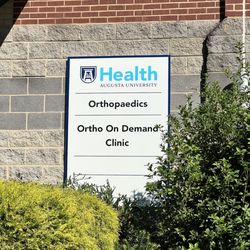 AU Health Orthopedics - Outside signage