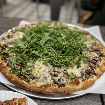 Fat Tomato Pizza - Truffle Mushroom Pizza - Pizza Near Me - Los Angeles, California Fat Tomato Pizza - Truffle Mushroom Pizza - Pizza Near Me - Los Angeles, California
