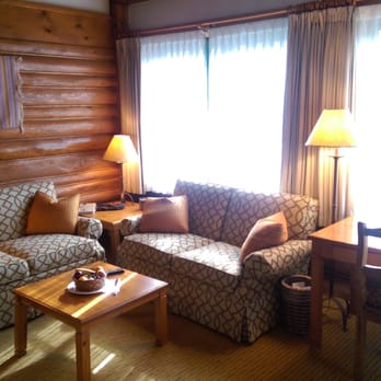 The Post Hotel Dining Room - Canadian (New) Near Me - Lake Louise, Alberta
