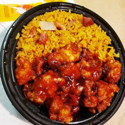 China Pavilion Restaurant - Delicious General Tso's Lunch Special