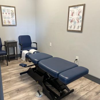 Halsey Chiropractic and Acupuncture - Chiropractors Near Me - Estero, Florida Halsey Chiropractic and Acupuncture - Chiropractors Near Me - Estero, Florida