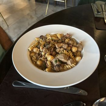 Sallie's Bistro - Scallops and pasta - Belgian Near Me - Dunedin, Florida Sallie's Bistro - Scallops and pasta - Belgian Near Me - Dunedin, Florida