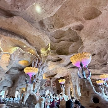 Mythos Restaurant - New American Near Me - Orlando, Florida