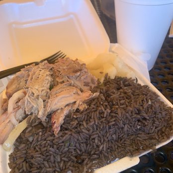 El Palacio De Los Jugos - Fruits & Veggies Near Me - Miami, Florida
