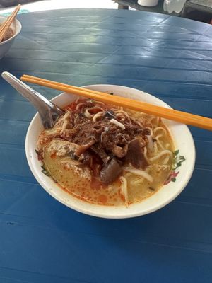 Air Itam Sister Curry Mee by null