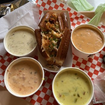 Pike Place Chowder - Chowder 4-Sampler Feast - Seafood Near Me - Seattle, Washington