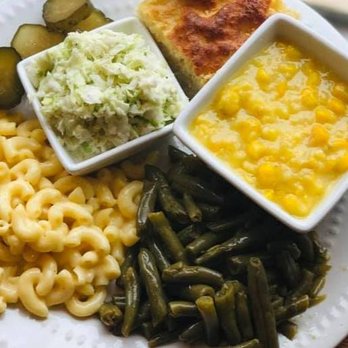 Market 105 - Veggie Plate - Pizza Near Me - Booneville, Mississippi Market 105 - Veggie Plate - Pizza Near Me - Booneville, Mississippi