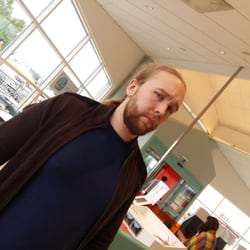 Max - Hungrig resesällskap inväntar föda