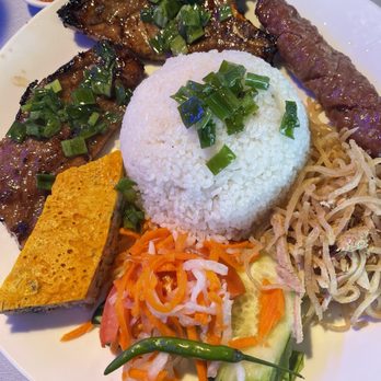 Pho Thin Ha Noi - # 35 Broken rice with pork chop steam egg pork skin pork   Pork is juicy  and soft taste really good  Highly recommend - Vietnamese Near Me - Milpitas, California