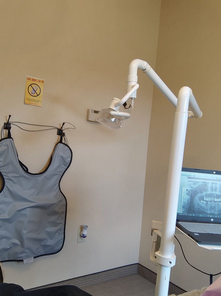 DESERT VALLEY DENTAL Updated May 2024 33 Reviews 3665 Lakeside Dr