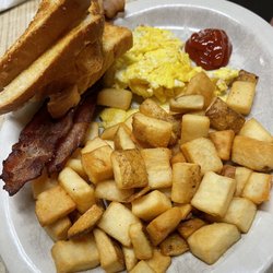 G-Ma's Diner - Bacon, was crispy, potatoes was soft.