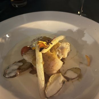 Olio Restaurant - Grouper with amazing cream sauce and fingerling potatoes-amazing! - Restaurants Near Me - Saint-Martin-d'Hères, 38 Olio Restaurant - Grouper with amazing cream sauce and fingerling potatoes-amazing! - Restaurants Near Me - Saint-Martin-d'Hères, 38