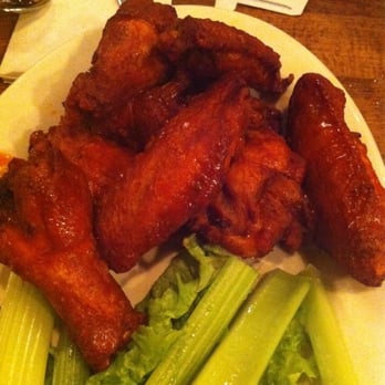The Kettle - Not bad buffalo wings - Diners Near Me - Manhattan Beach, California