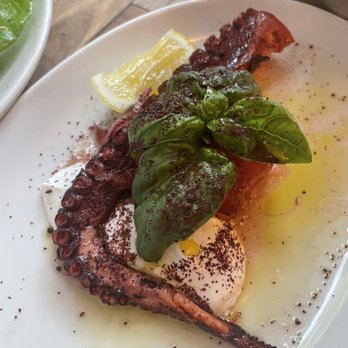 Vinegar Hill House - Octopus - Bars Near Me - Brooklyn, New York
