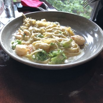 Log Cabin Inn - Fettuccine Alfredo with shrimp - American Near Me - Harmony, Pennsylvania Log Cabin Inn - Fettuccine Alfredo with shrimp - American Near Me - Harmony, Pennsylvania