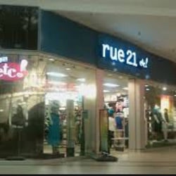 Moreno Valley Mall Rue 21