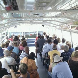 Les Bateaux Touristiques - De l'intérieur de l'un des bateaux...