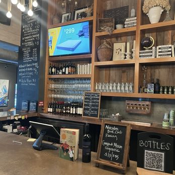 Vita Vite Midtown - Wine Bars Near Me - Raleigh, North Carolina