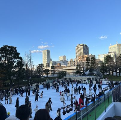 Tokyo Midtown by null