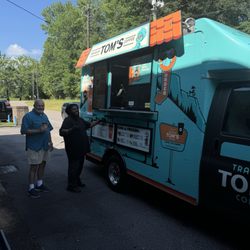 Travelin’ Toms Coffee - Toms Truck with staff