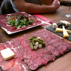 Excellentes planches de charcuterie et fromage