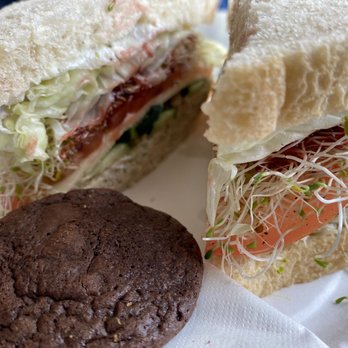 The Last Drop Cafe - Bakeries Near Me - Claremont, California